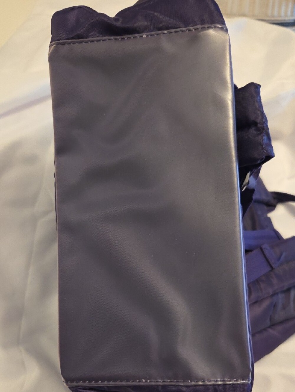 Purple Nylon Backpack with Multiple Zip Pockets LUG Hatchback - Picture 3 of 6